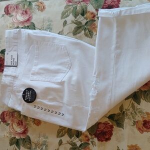 Royalty Women's Distressed High Rise Cropped Jeans in White size 12 NWT